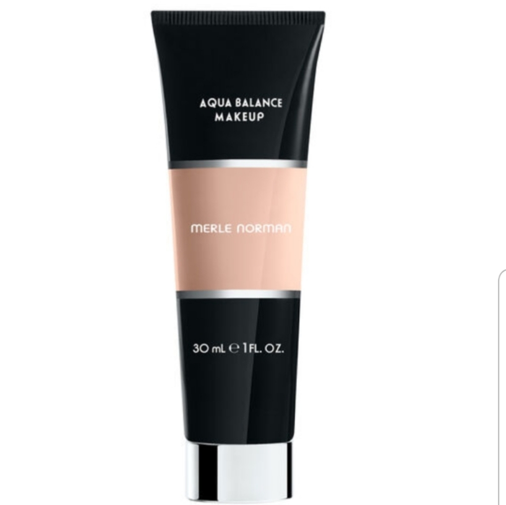 Merle Norman Aqua Balance Makeup- ML 40